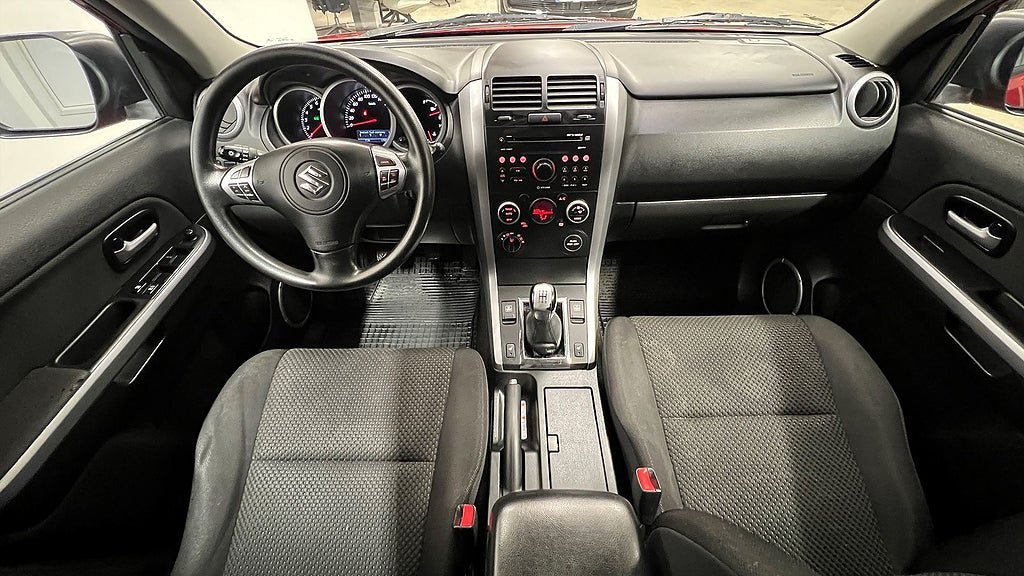 Vehicle Image 7