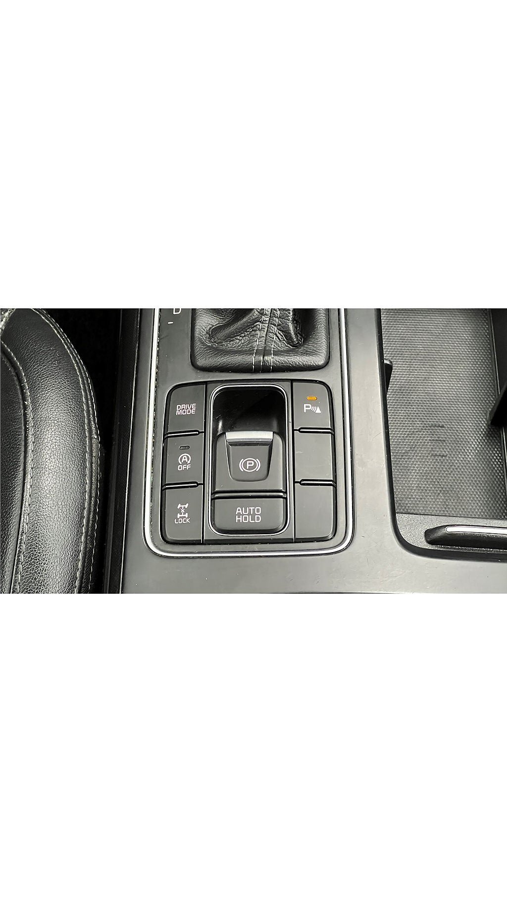 Vehicle Image 24