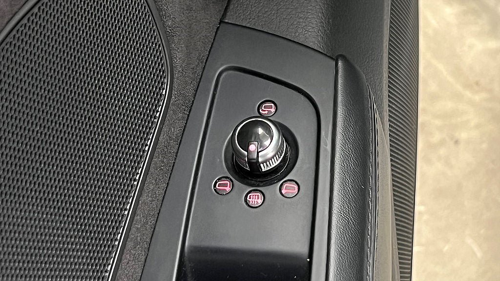 Vehicle Image 27