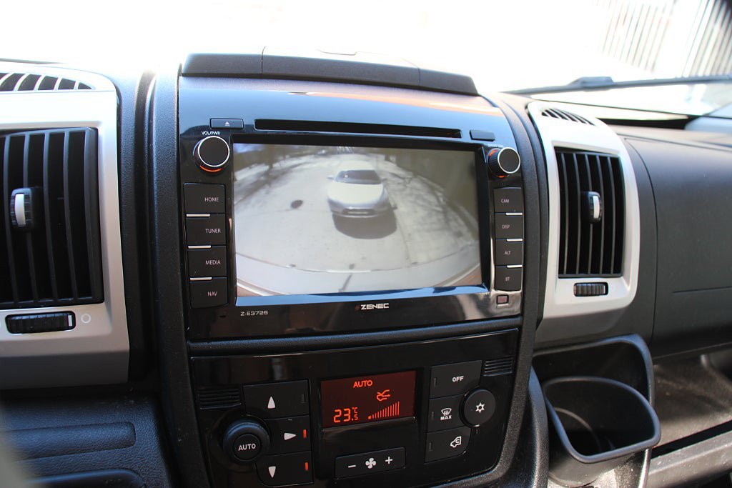 Vehicle Image 16