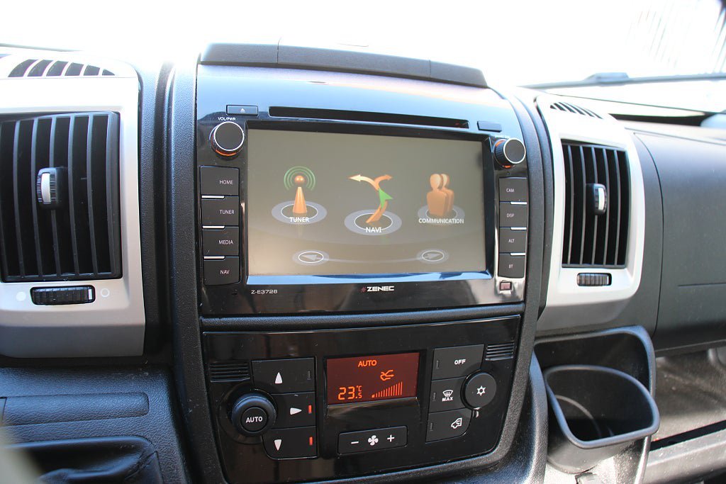 Vehicle Image 17