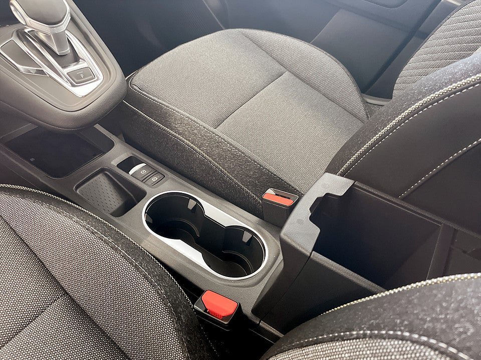 Vehicle Image 16