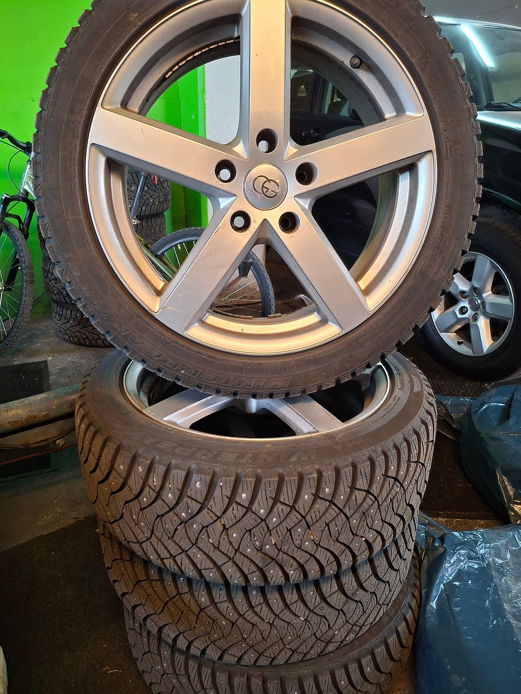 Vehicle Image 11