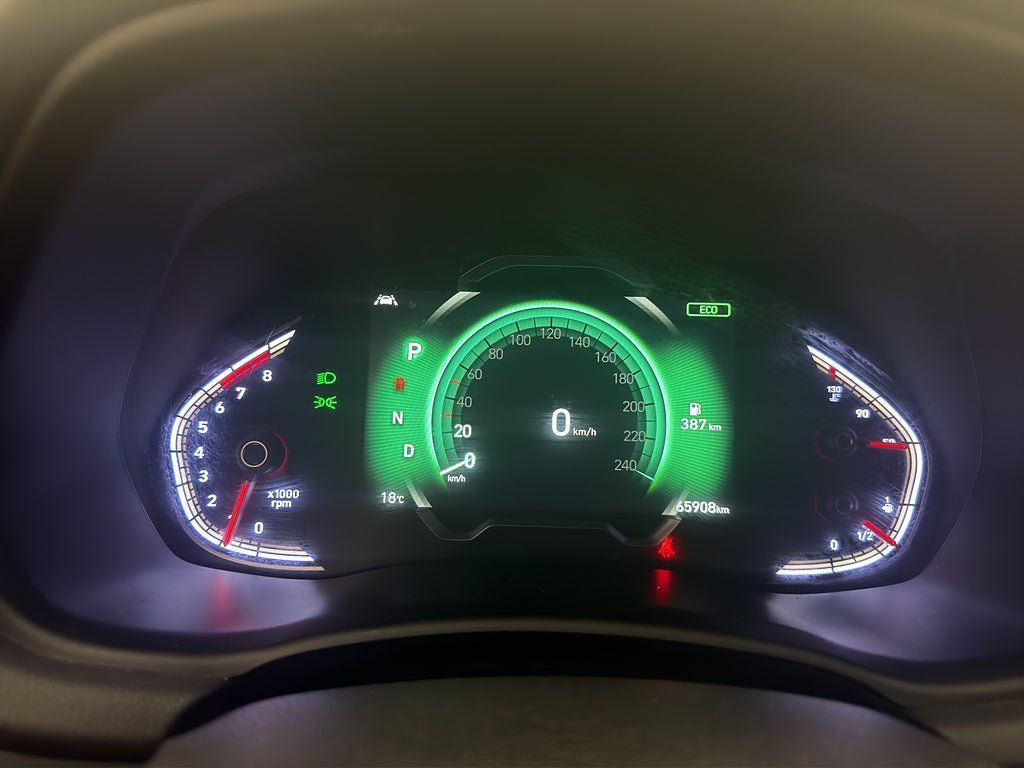 Vehicle Image 19