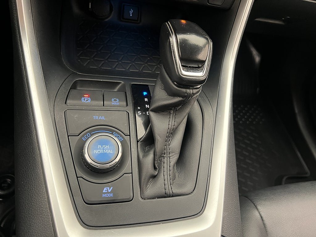 Vehicle Image 29