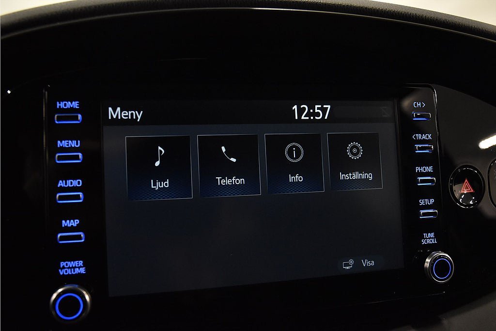 Vehicle Image 16