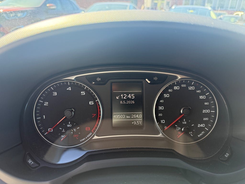 Vehicle Image 17