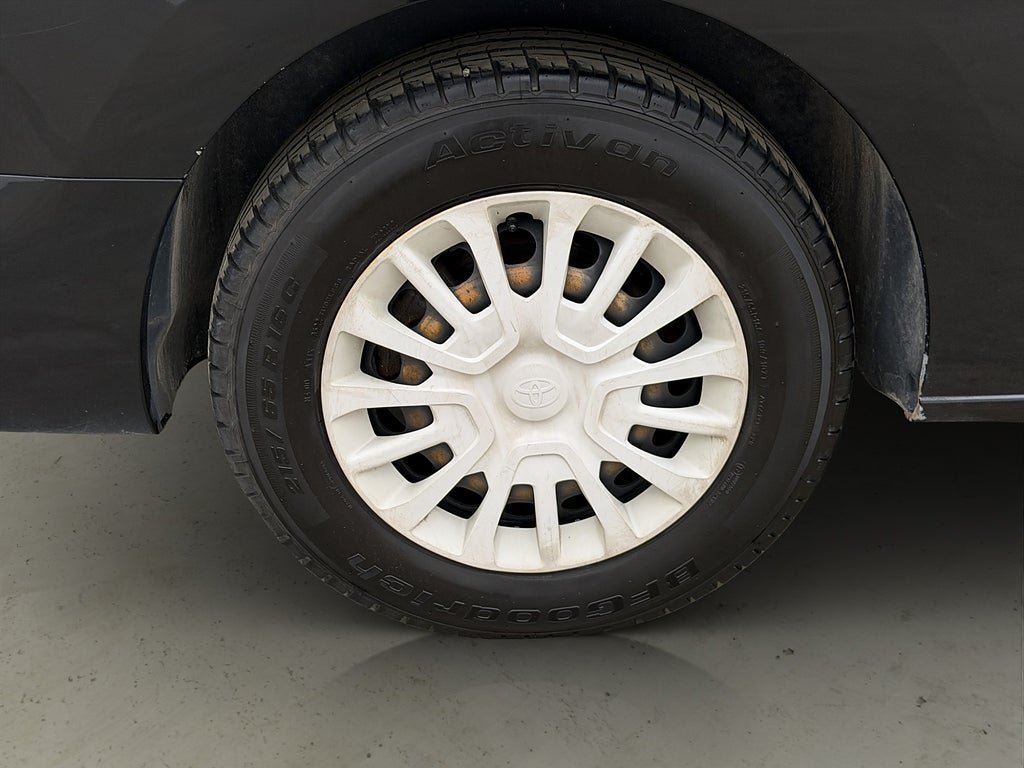 Vehicle Image 37