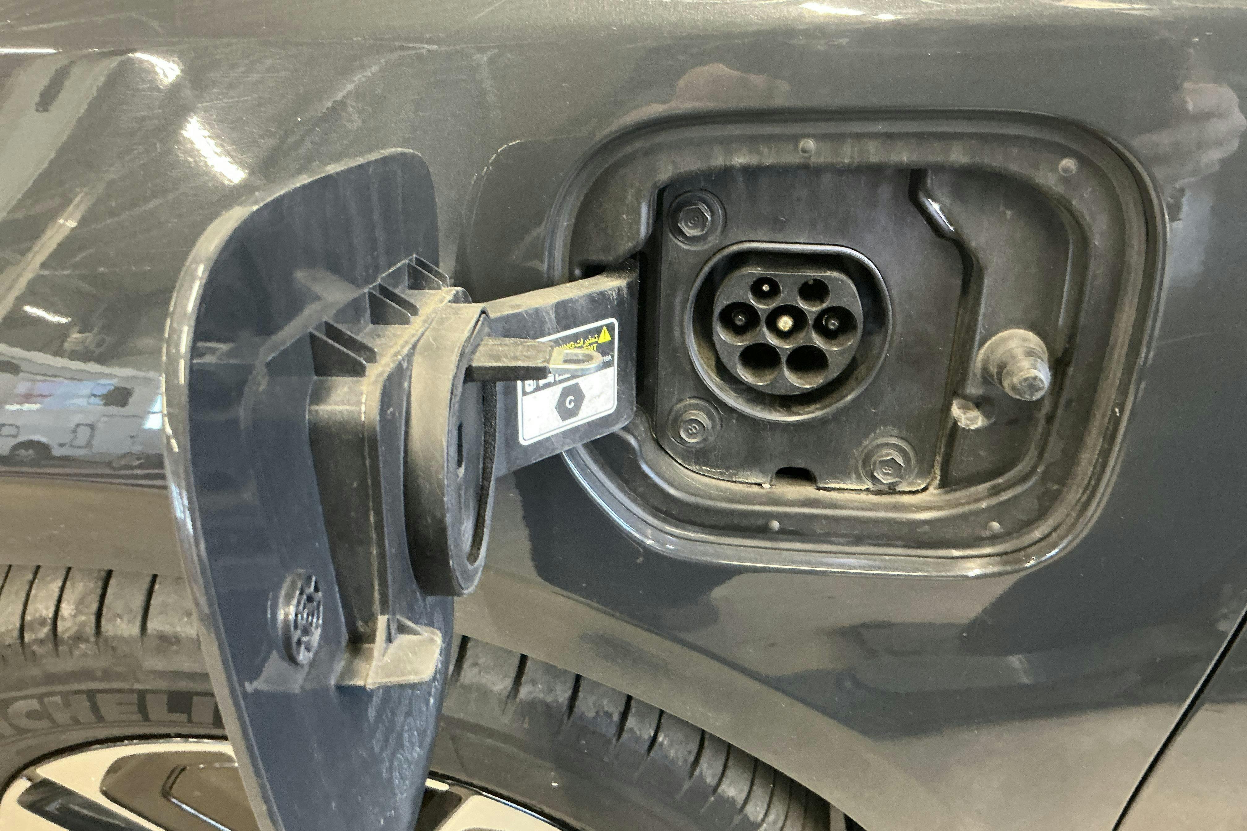 Vehicle Image 14