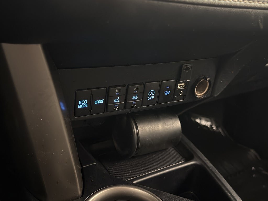 Vehicle Image 18