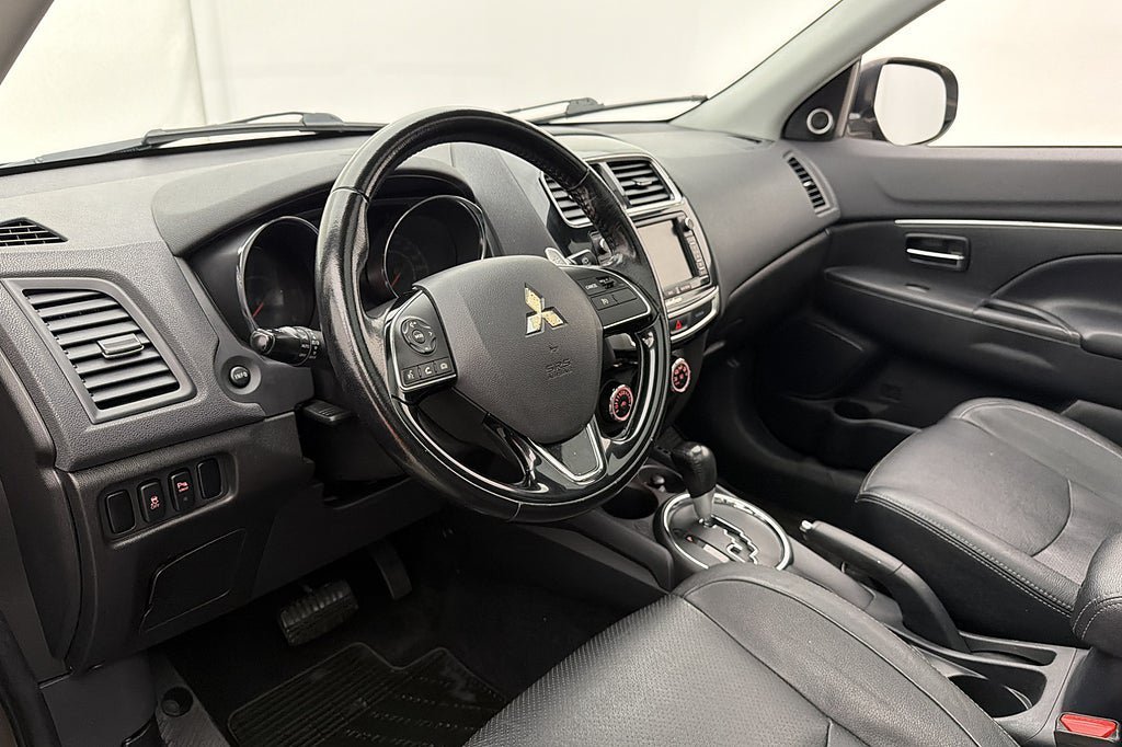 Vehicle Image 28