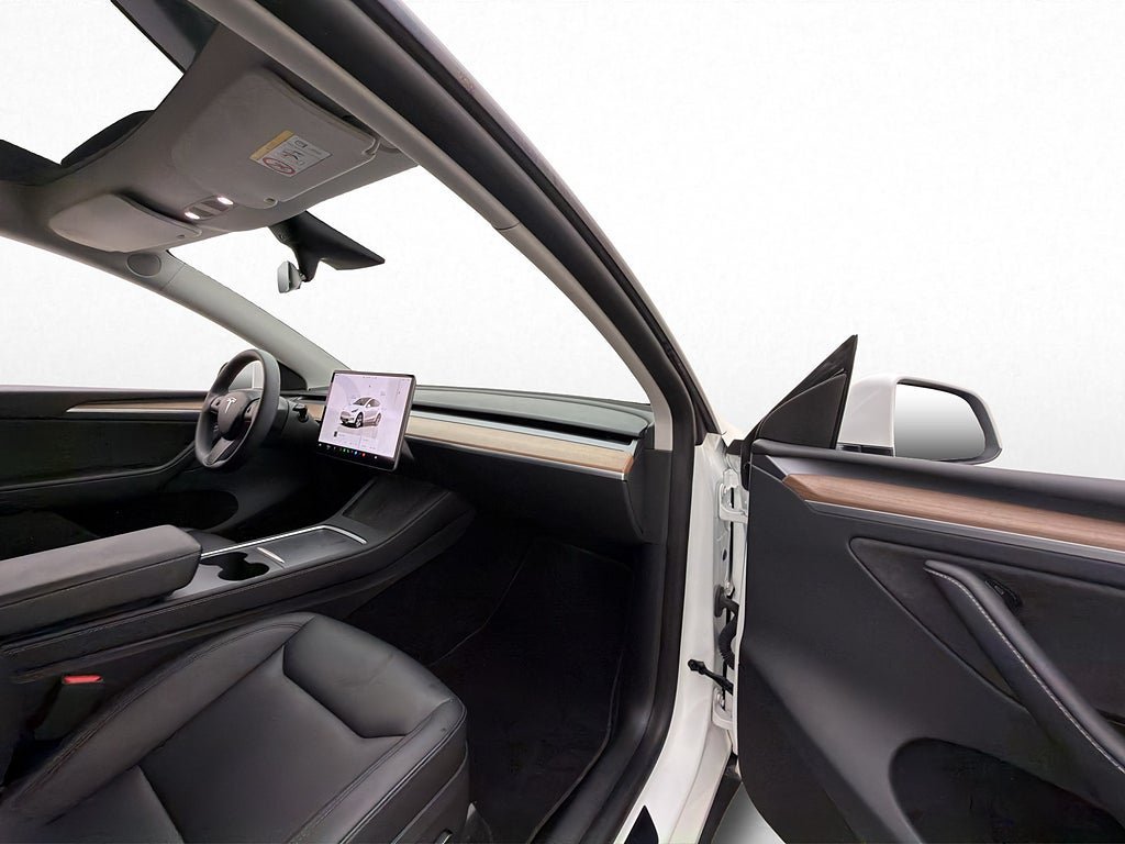 Vehicle Image 33