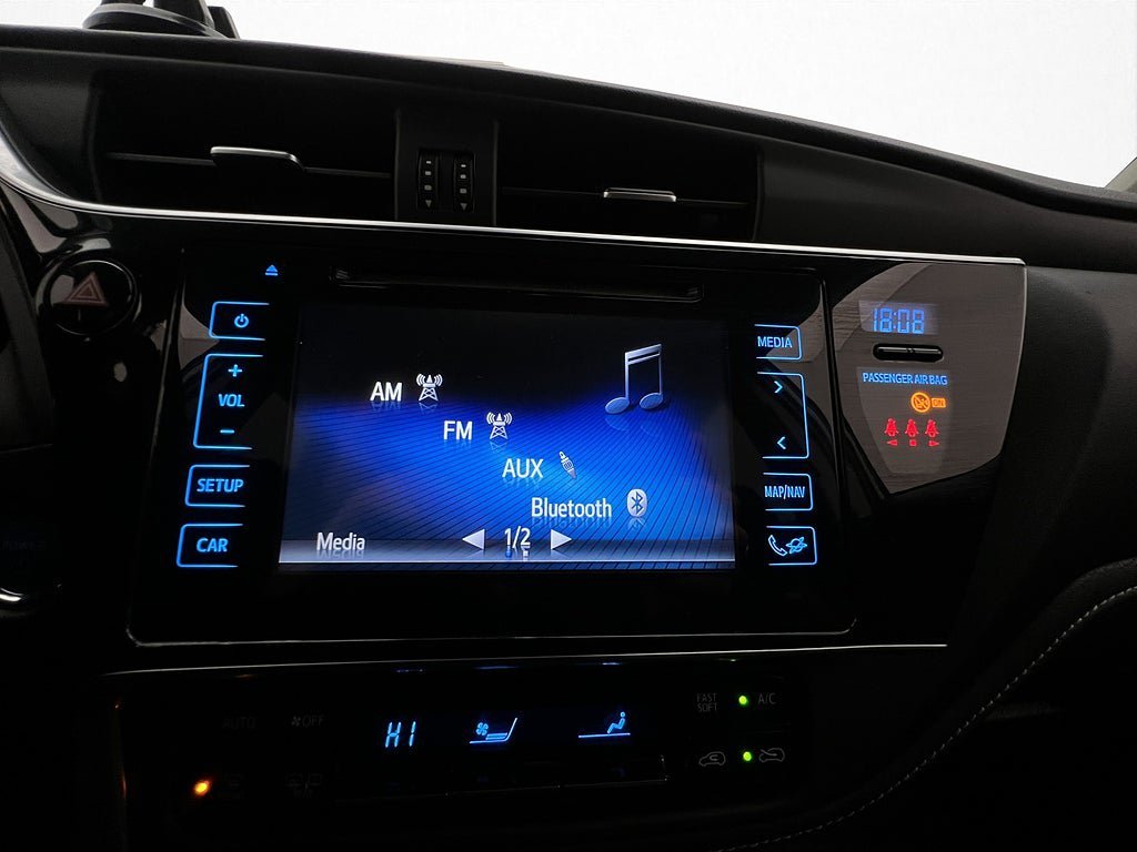Vehicle Image 17