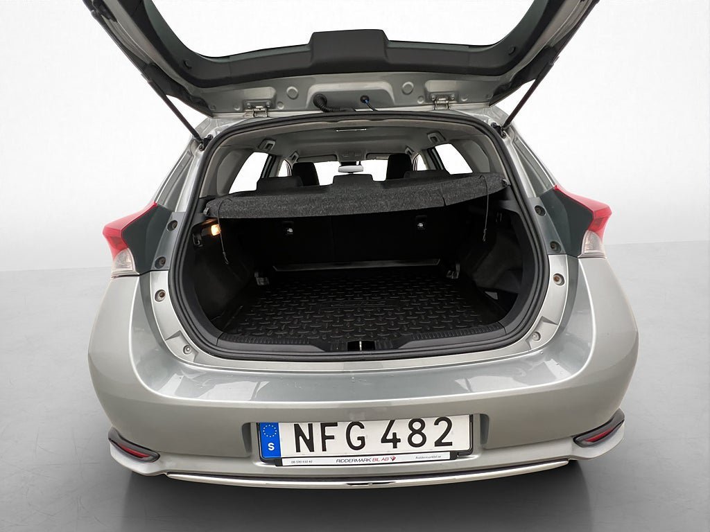Vehicle Image 23