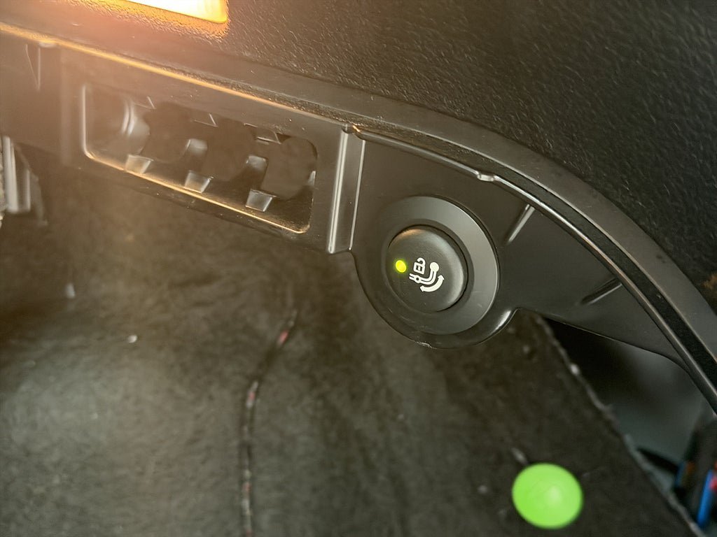 Vehicle Image 28