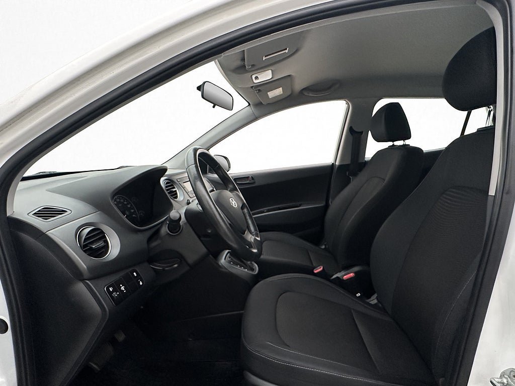 Vehicle Image 11