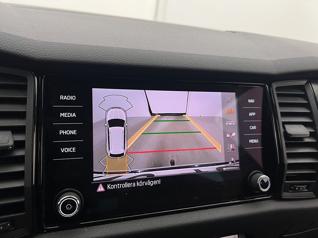 Vehicle Image 23