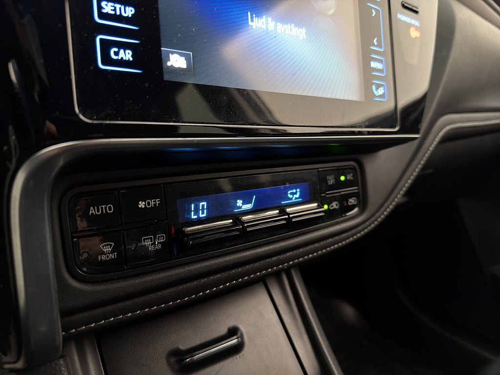 Vehicle Image 23