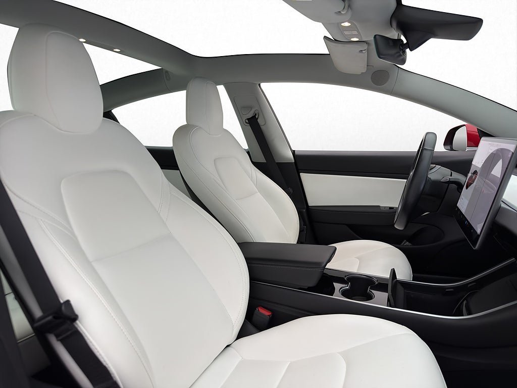Vehicle Image 37