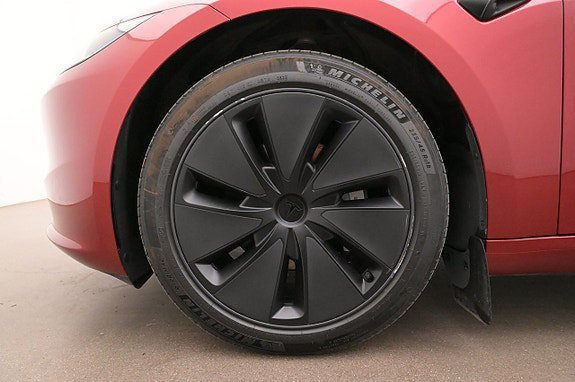 Vehicle Image 27