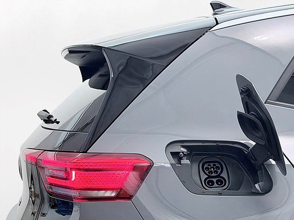 Vehicle Image 33