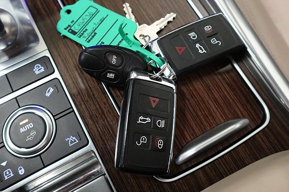 Vehicle Image 32