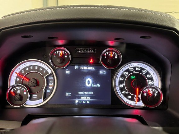 Vehicle Image 13