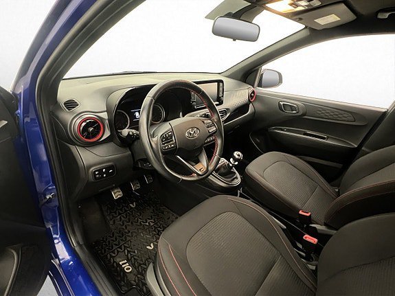 Vehicle Image 11