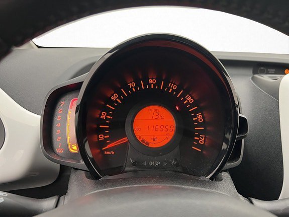 Vehicle Image 22