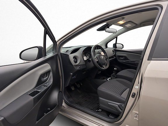Vehicle Image 22