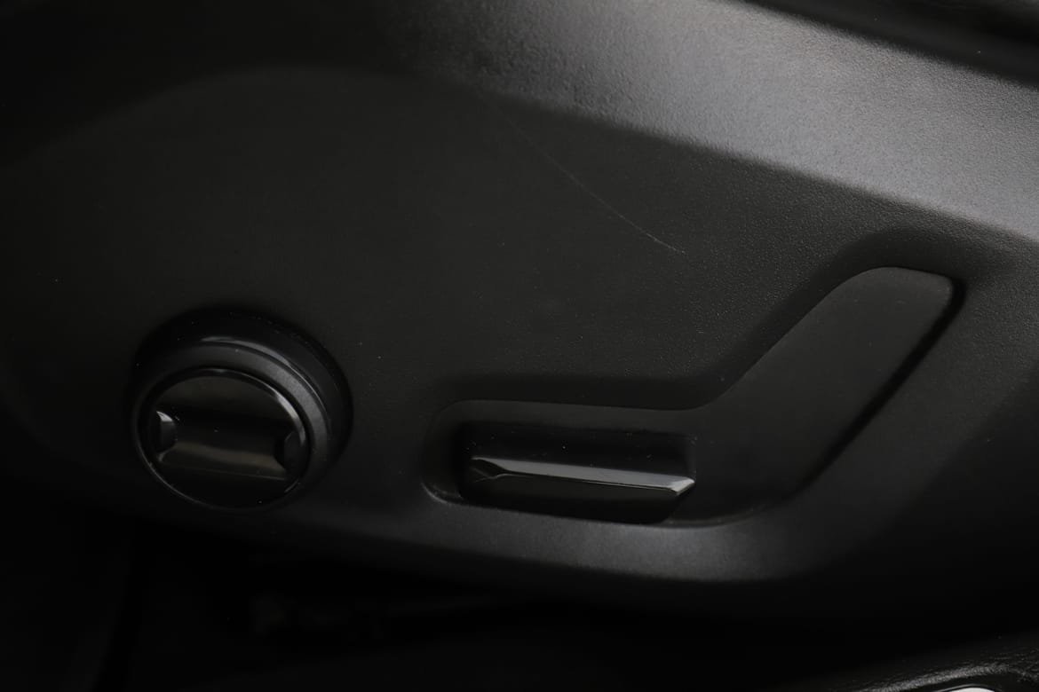 Vehicle Image 37