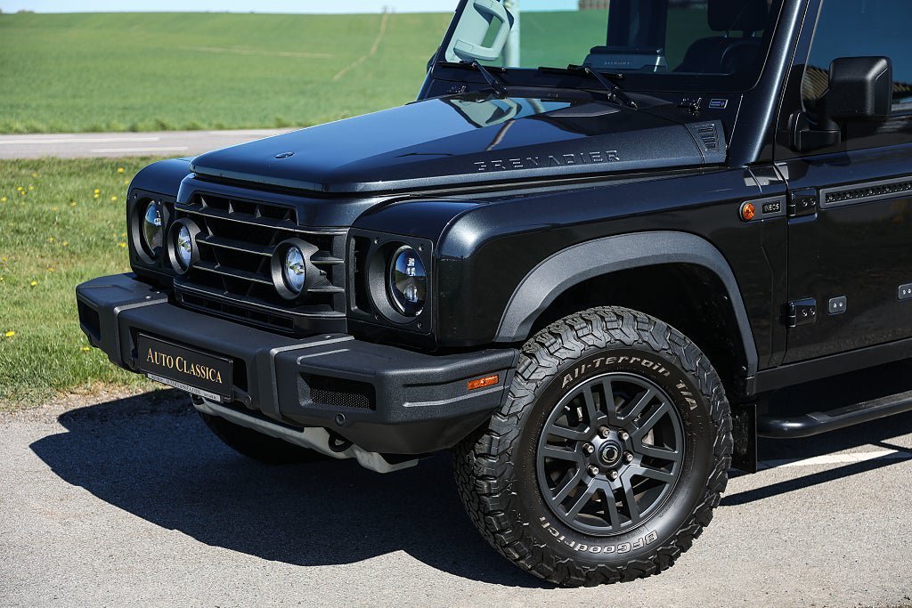 Vehicle Image 16