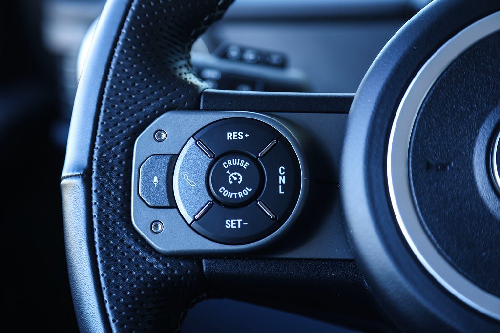 Vehicle Image 32