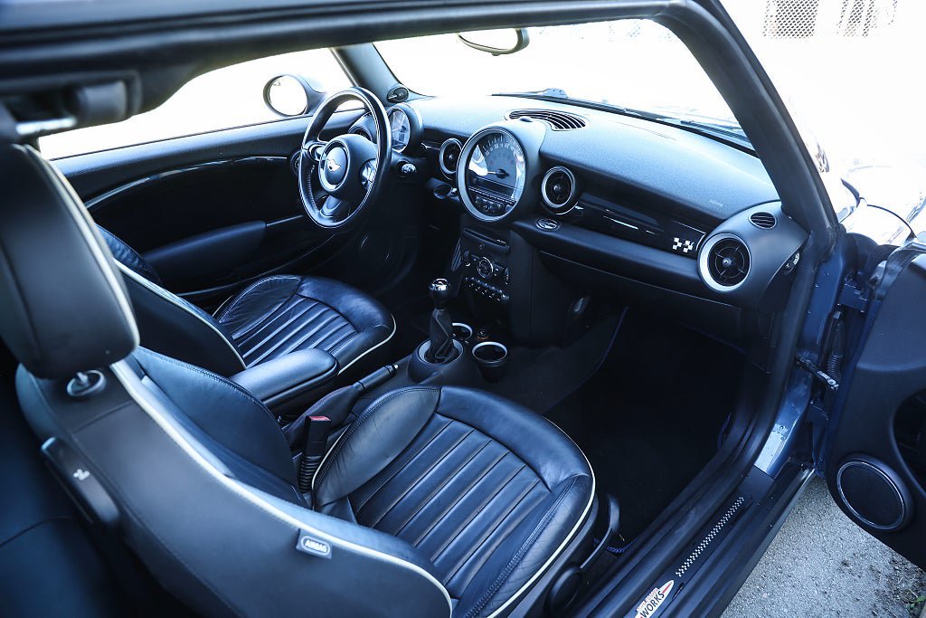 Vehicle Image 18
