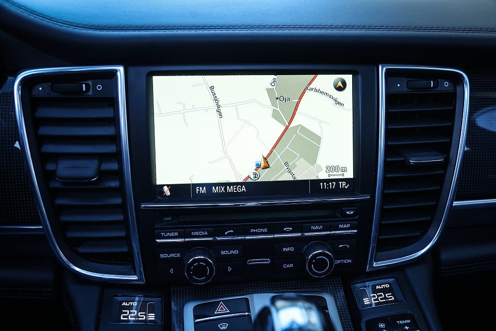 Vehicle Image 21