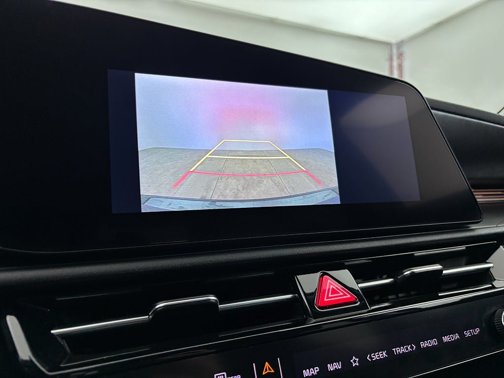 Vehicle Image 21
