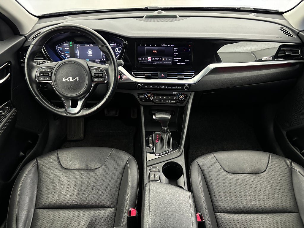 Vehicle Image 18