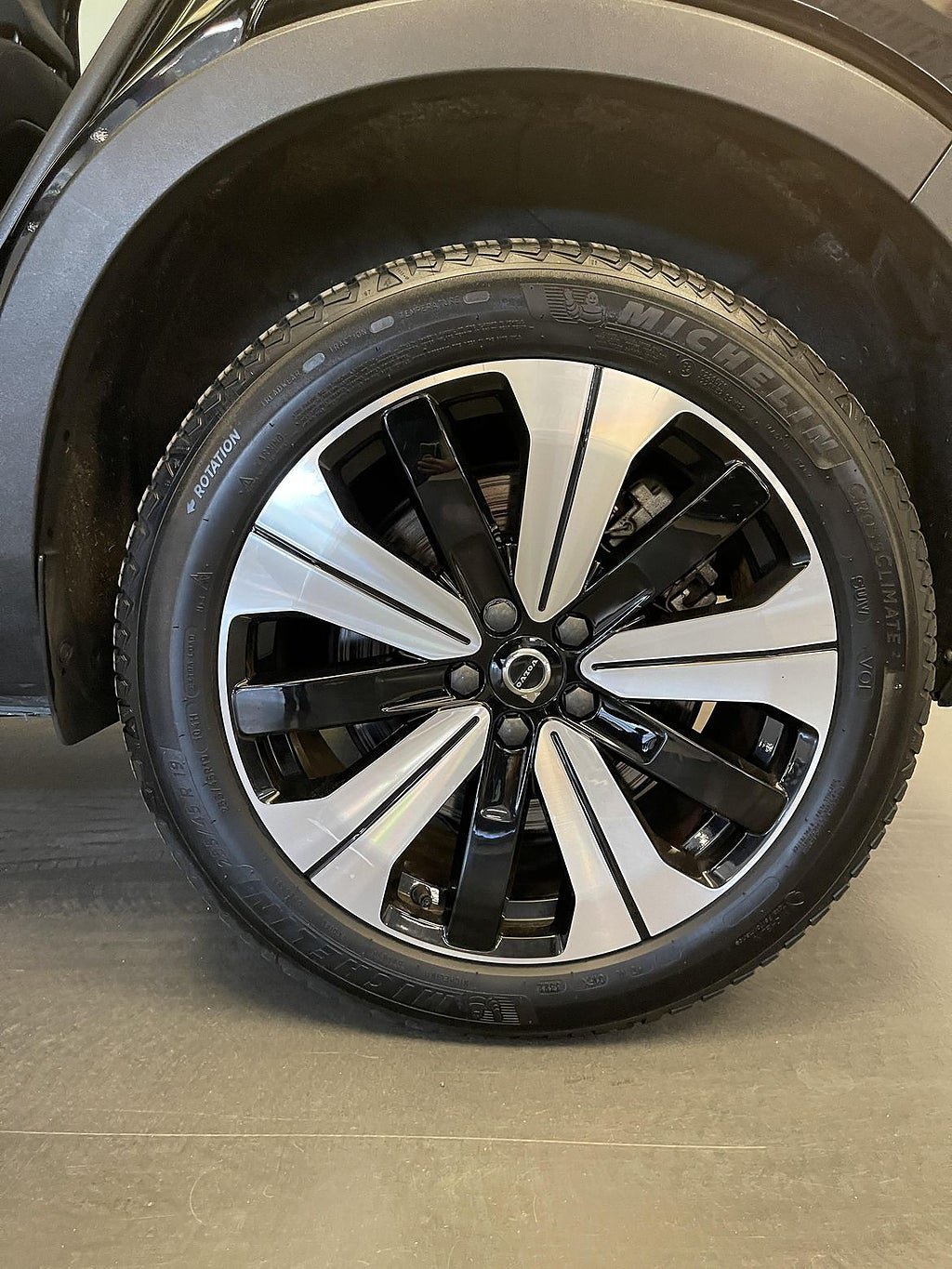 Vehicle Image 10