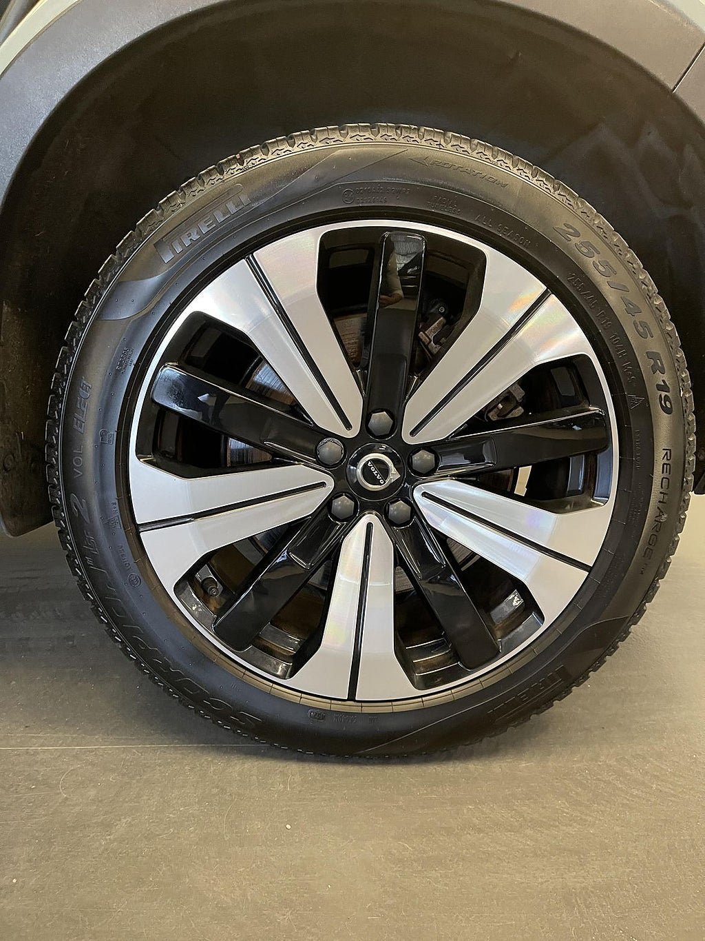 Vehicle Image 14