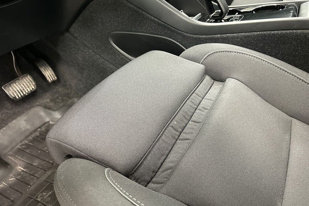 Vehicle Image 26