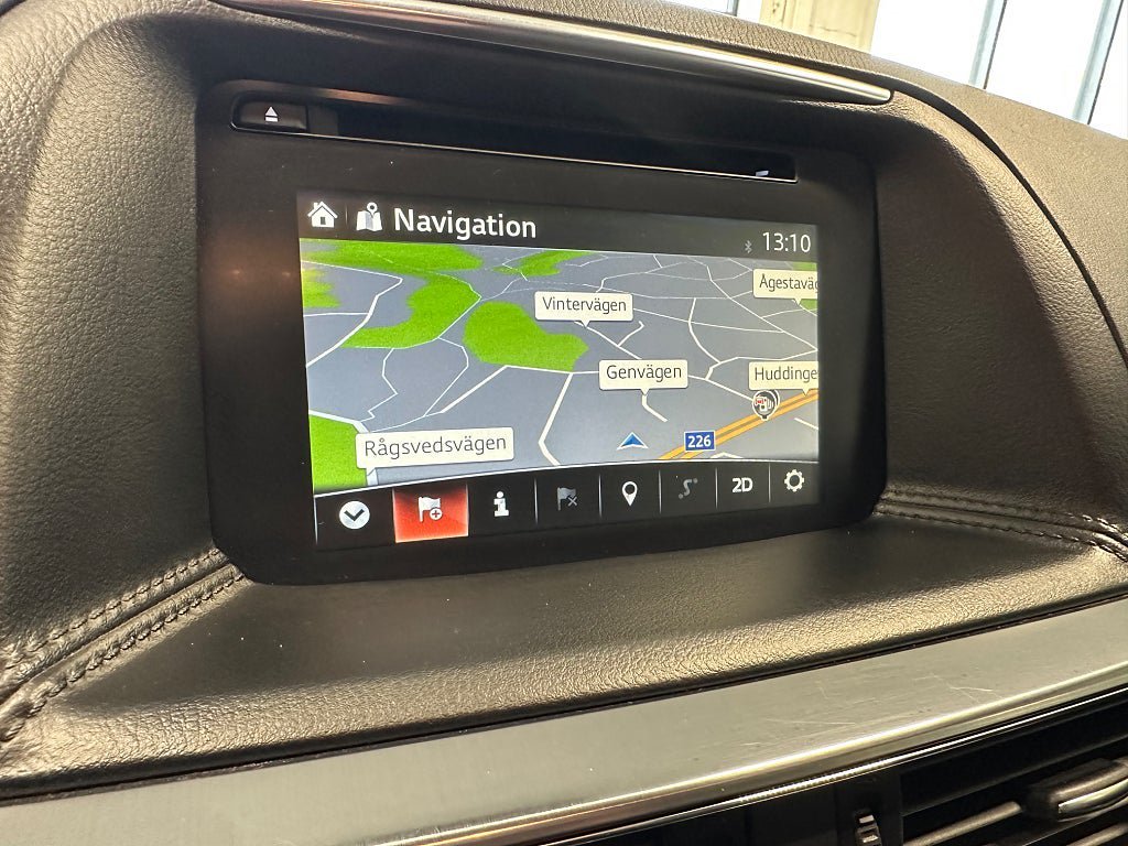 Vehicle Image 15