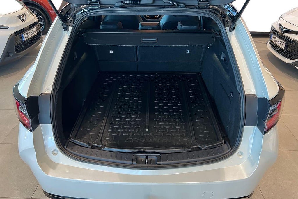 Vehicle Image 12