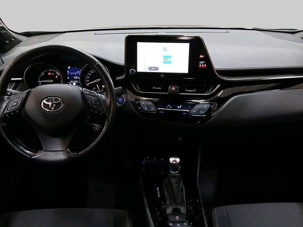 Vehicle Image 12