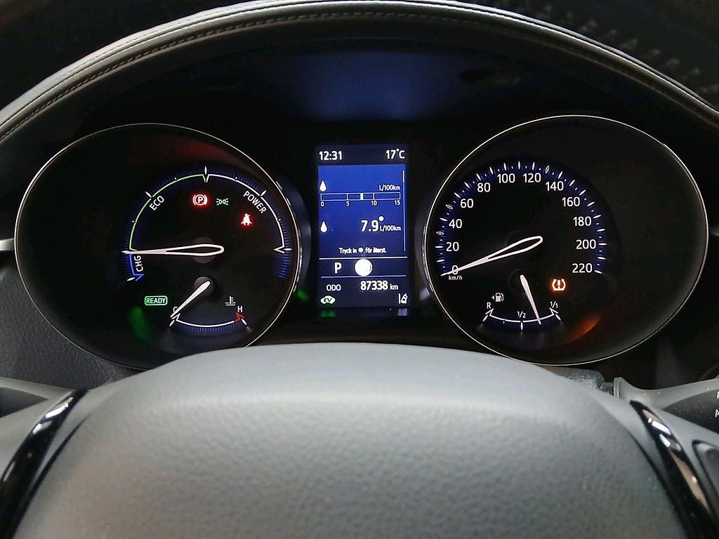 Vehicle Image 16