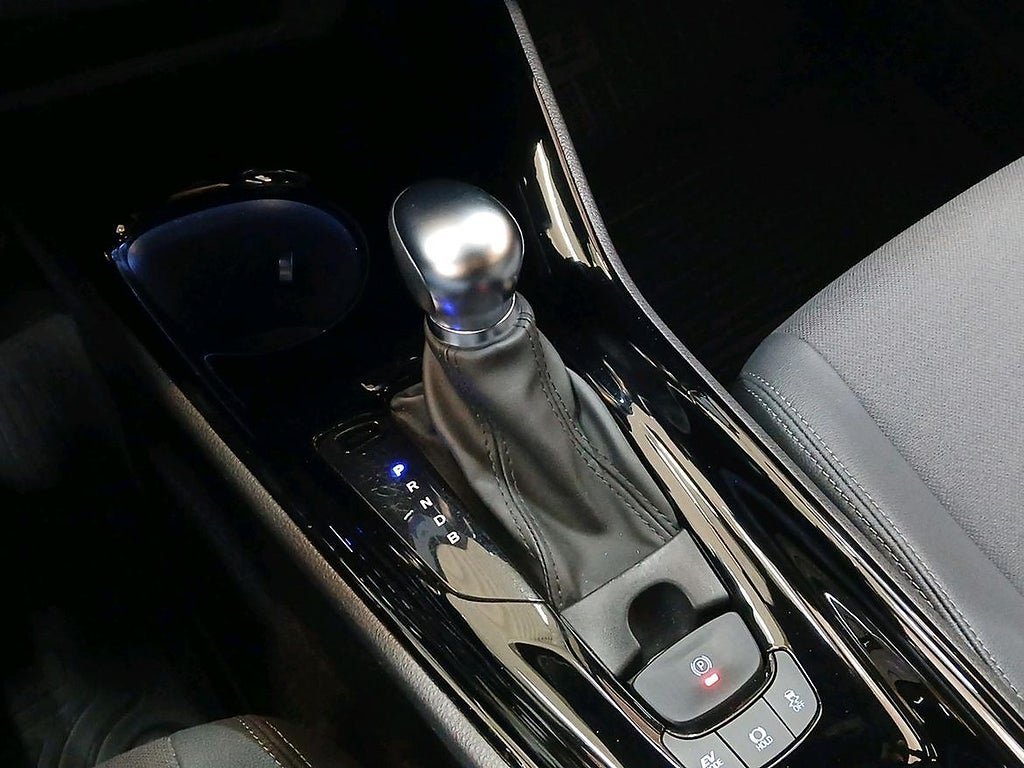 Vehicle Image 18