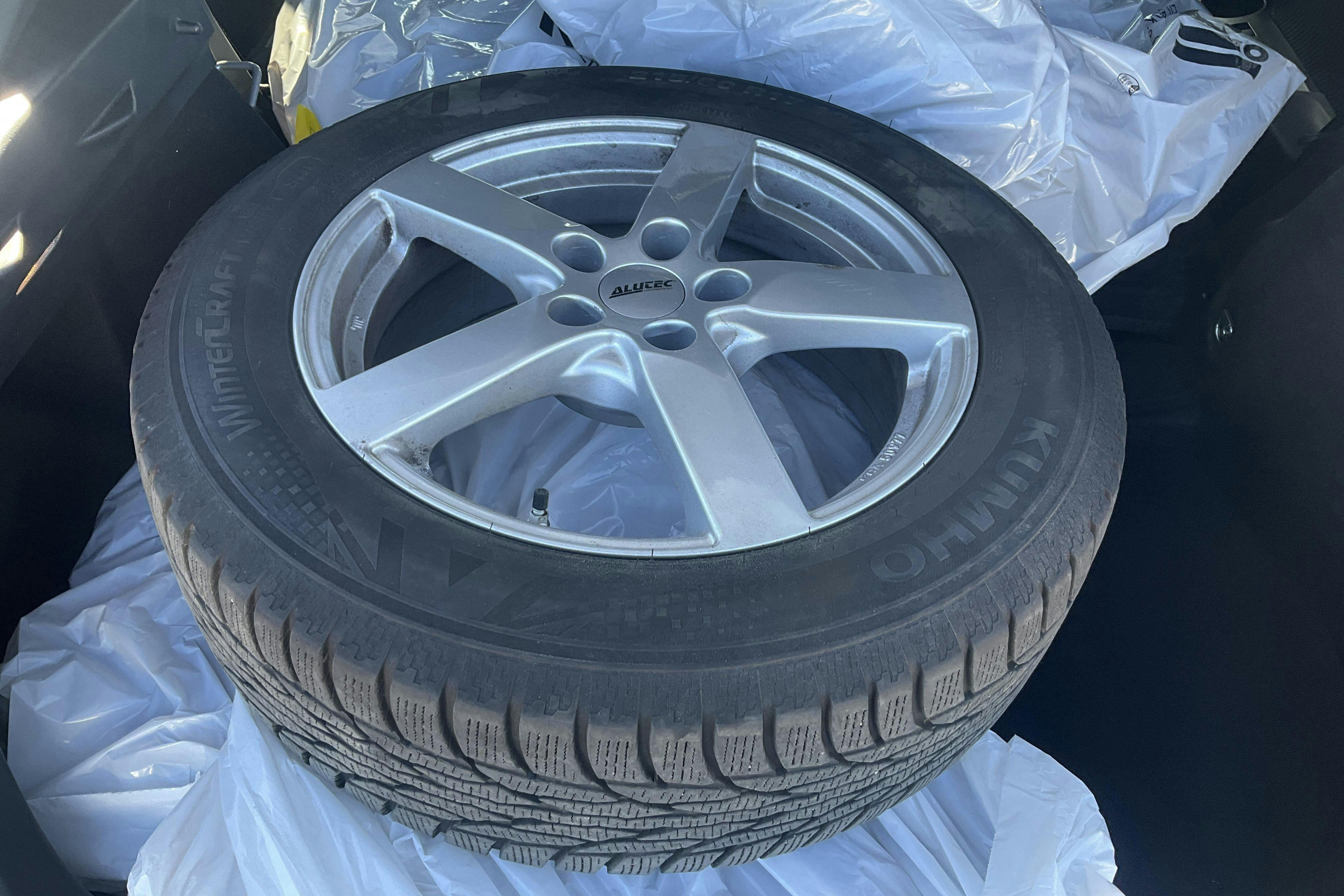Vehicle Image 13