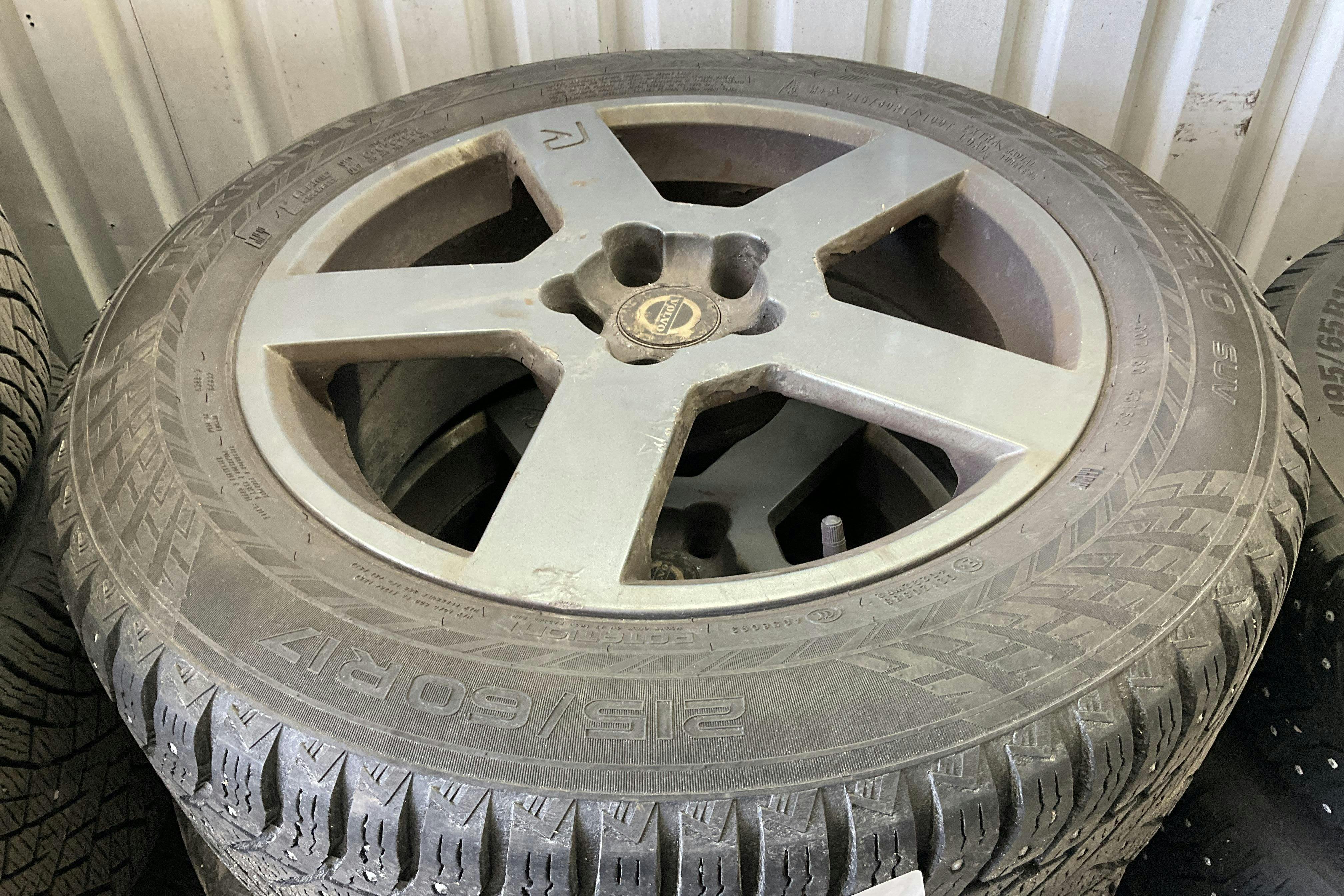 Vehicle Image 14