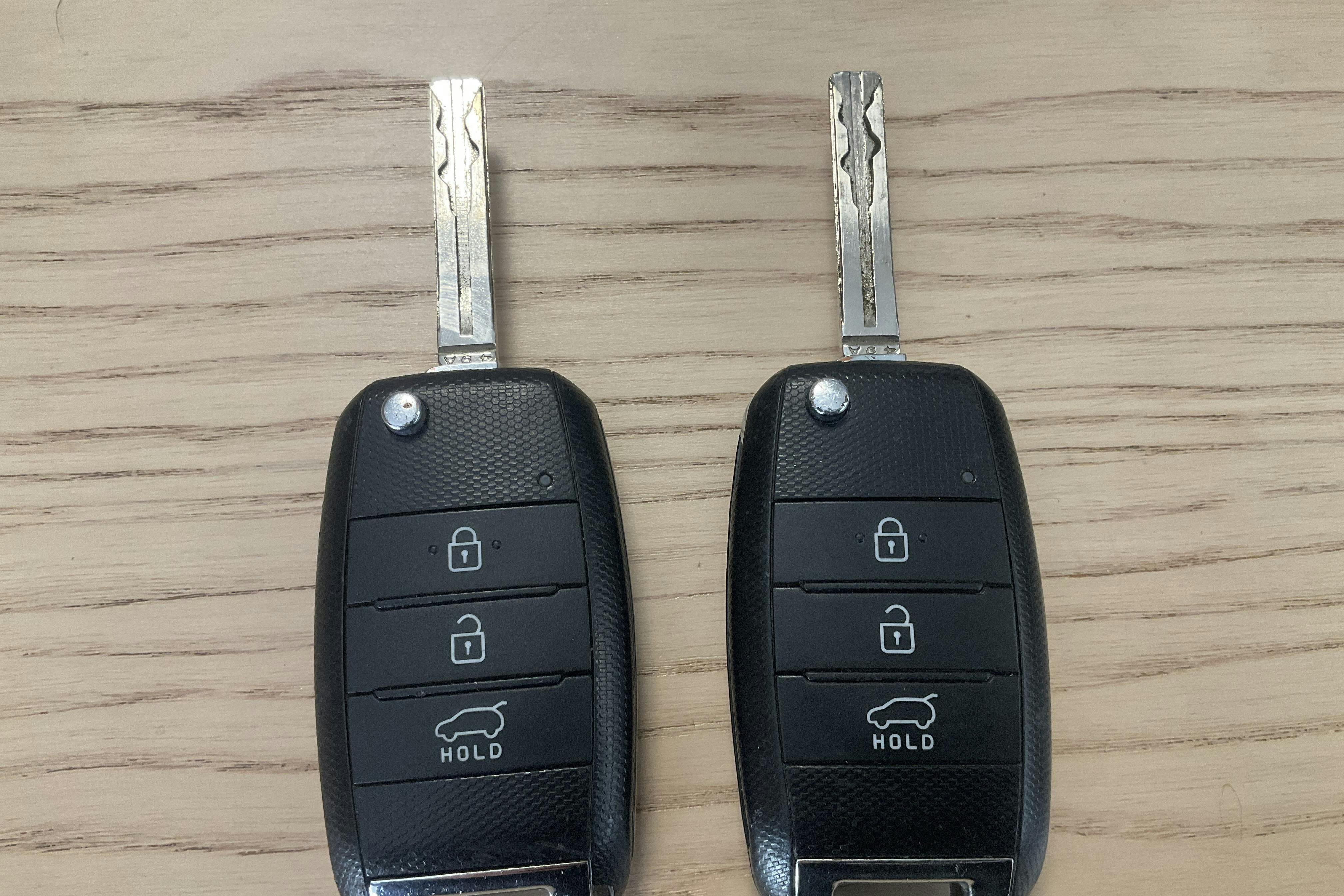 Vehicle Image 12