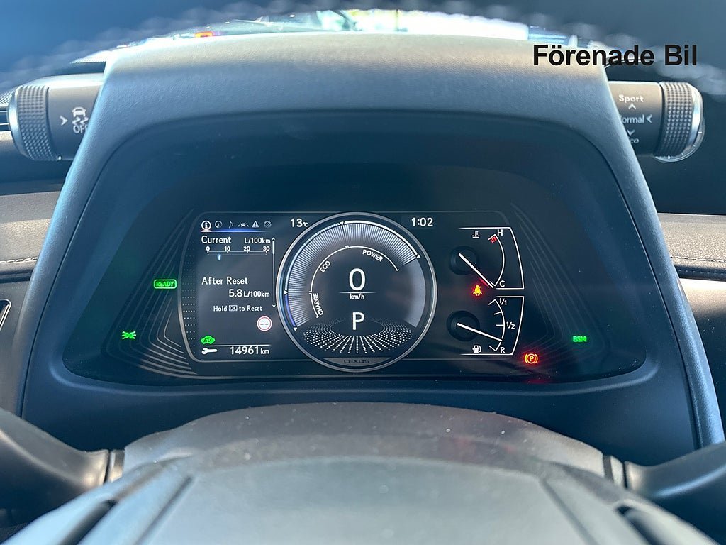 Vehicle Image 12