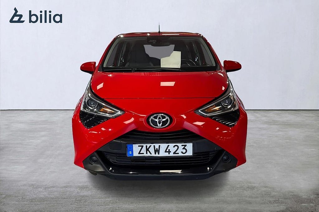 Vehicle Image 6